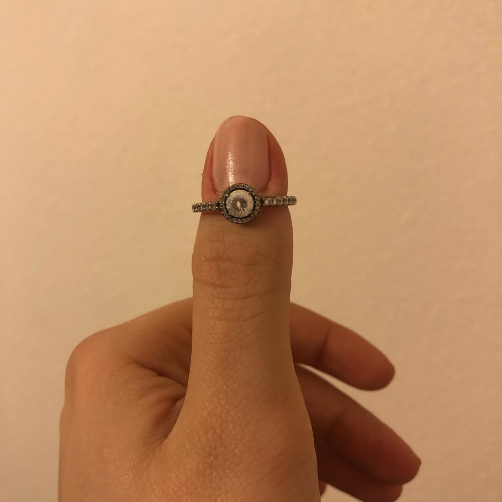 Pandora Ring